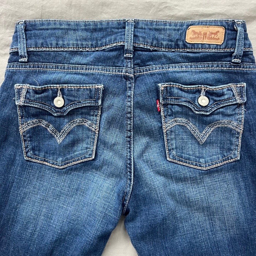 LEVI'S 529 Curvy Bootcut Jeans Women 30x30 Medium Wash Faux Back Flap Whipstitch - Picture 4 of 16